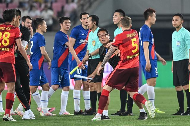 中国男篮生死战变阵：胡明轩代替李凯尔进首发